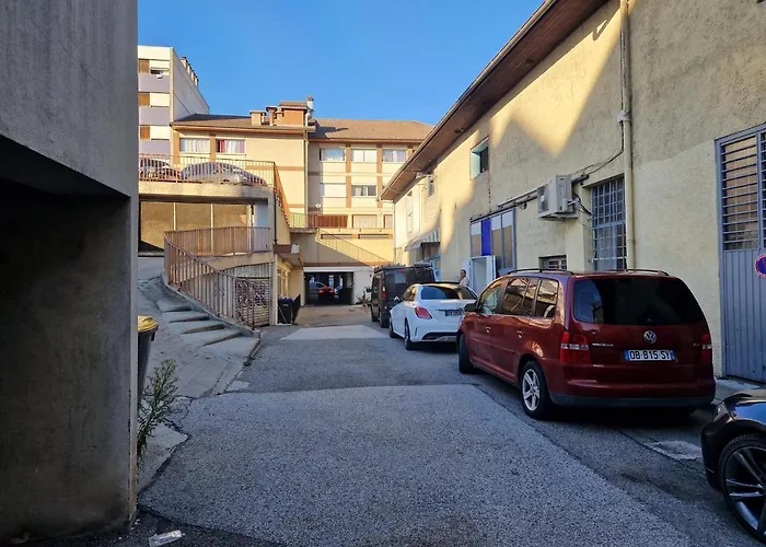T2 Refait A Neuf Avec Parking A 1000M Du Lac